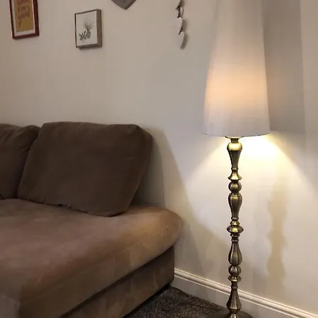 Oliver Wests Beautiful 2 Bedroom Sleeps 4 Apartment Scarborough Exterior photo