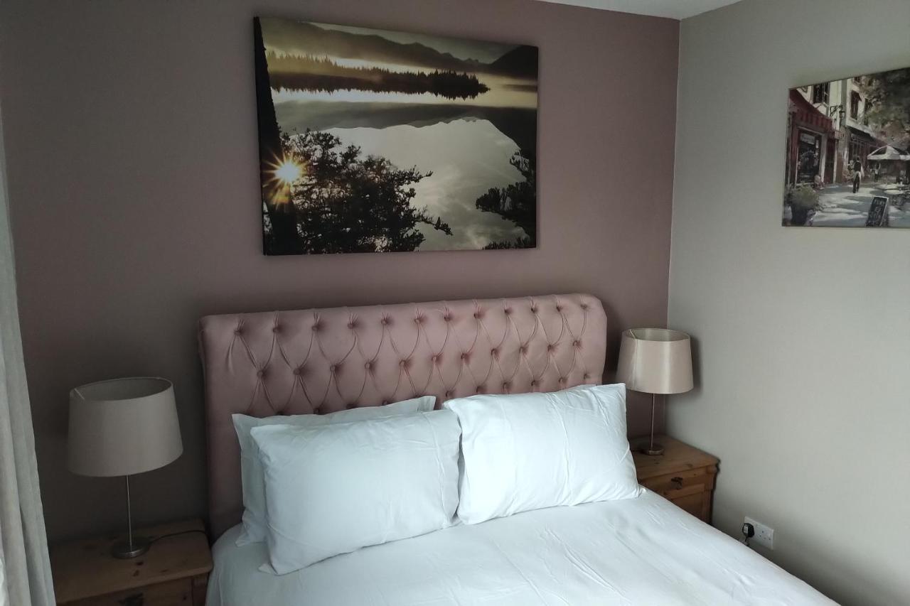 Apartamento Oliver Wests Beautiful 2 Bedroom Sleeps 4